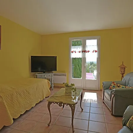 Spacious With Private Pool Vakantiehuis