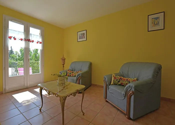 Saint-maximin Pool & Peace Casa vacanze *